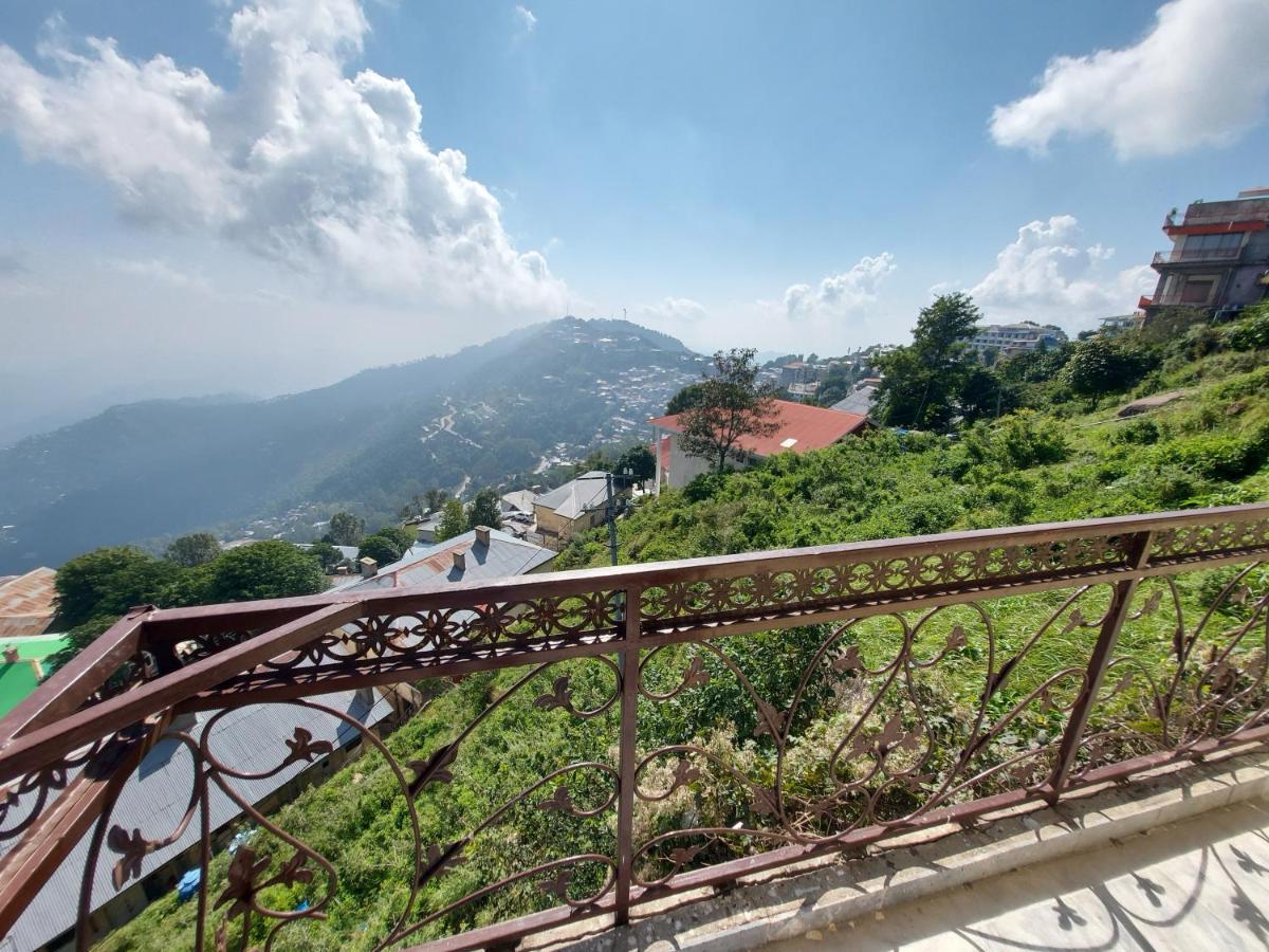 Shahrukh Heights Hotel Мюри Екстериор снимка